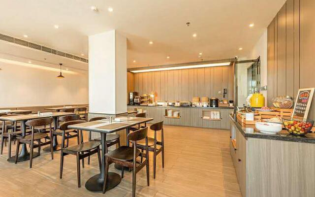 HanTing Hotel (Beijing ABP Headquarters)