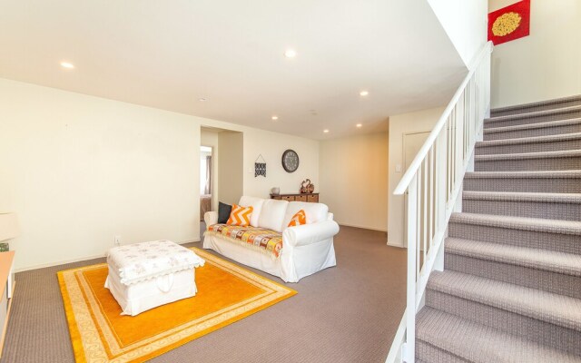 Auckland Campbell’s Bay Seaside Retreat