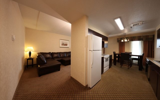 Candlewood Suites Grand Rapids Airport, an IHG Hotel