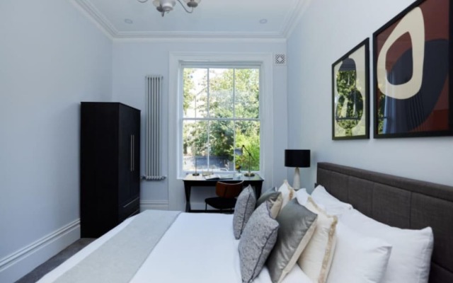 The Crystal Palace Wonder - Lovely 2bdr Flat With Parking