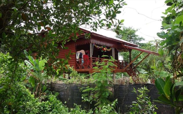 Authentic Cambodian Angkor Cottage