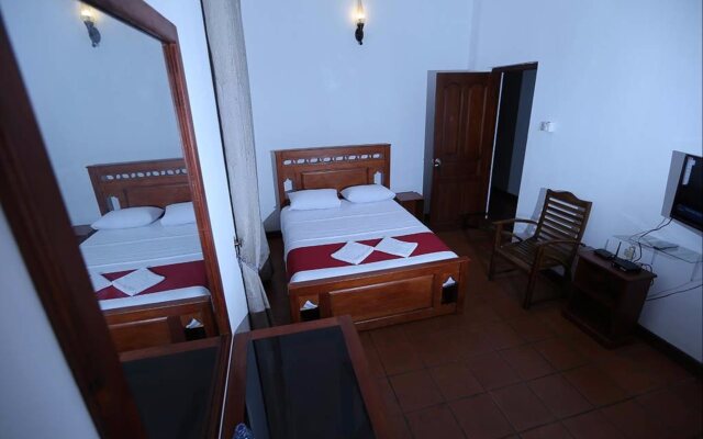 Kandy Regal Lake View Hotel