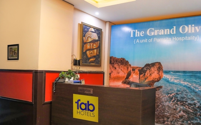 Fabhotel Pine Tree