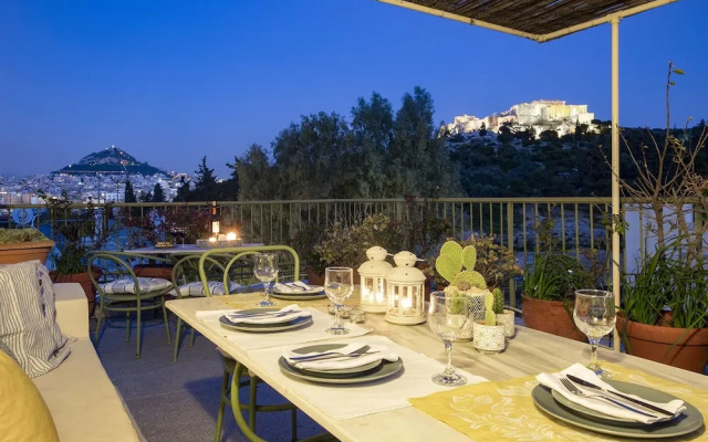 Amazing Two Storey Apartment - Thissio
