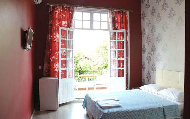 Ada Antik Otel