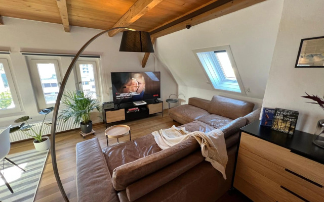 Wohlfühl Loft - Seenähe, Netflix, Boxspringbett, Küche
