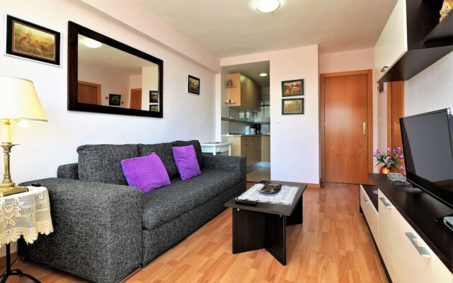 Apartamento Karola 15-C
