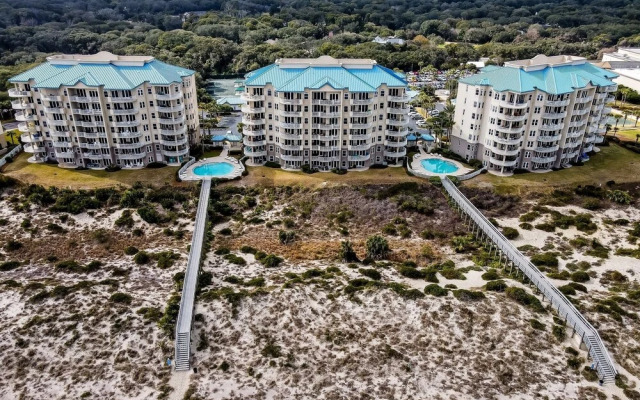 Luxury Condo with Atlantic Ocean View from Private Balcony by RedAwning