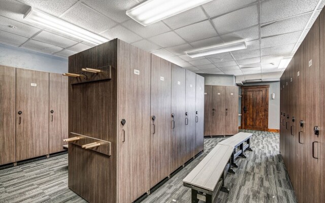 Premier 2br  At The Base Of Peak 7 2 Bedroom Condo by RedAwning