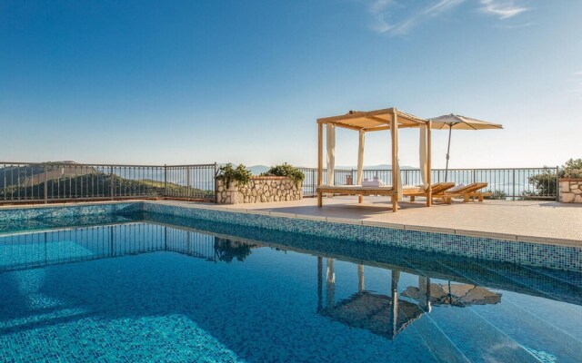 Stunning Home in Kremena With Wifi and 3 Bedrooms