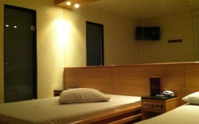 Hotel Encontros (Adult Only)