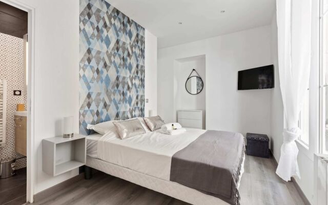 Beautiful Quiet Designer Apartment in Paris