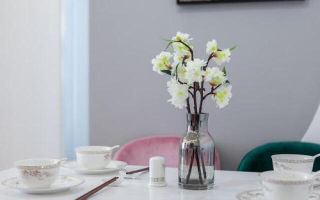 Xi'an Beilin·Small Goose Tower· Locals Apartment 00152240