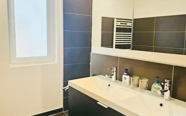 Two bedrooms with parking in Hesperange