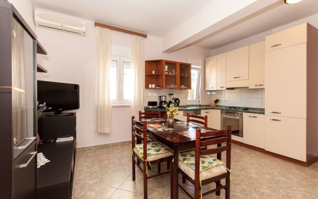 Apartment Pearl Rogoznica