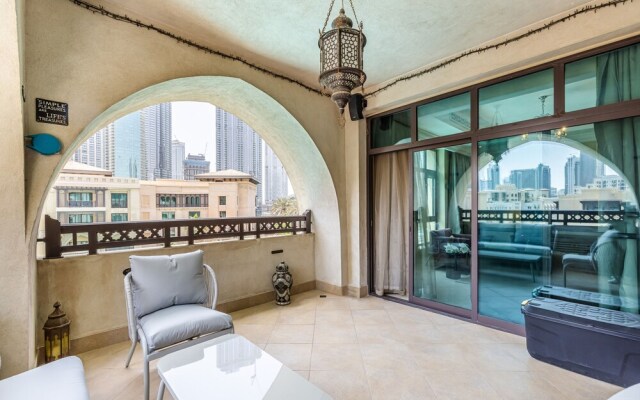 DHH - Souq Al Bahar Old Town Island