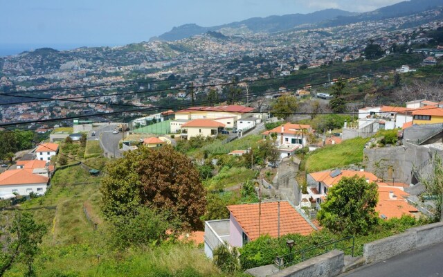 Apartment With one Bedroom in Funchal, With Wonderful sea View and Wifi - 10 km From the Beach