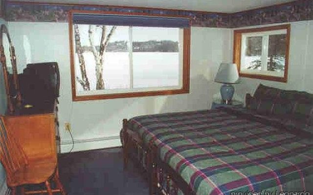 Daniels Lake Lodge B&B