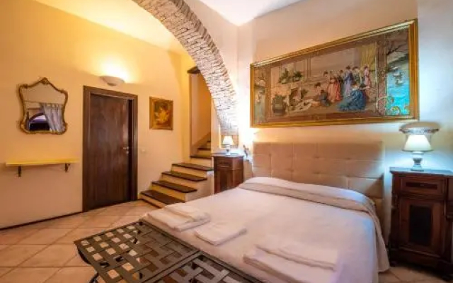 Trevi Hotel