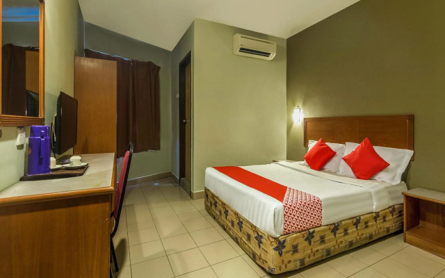 Super OYO 828 Comfort Hotel Shah Alam
