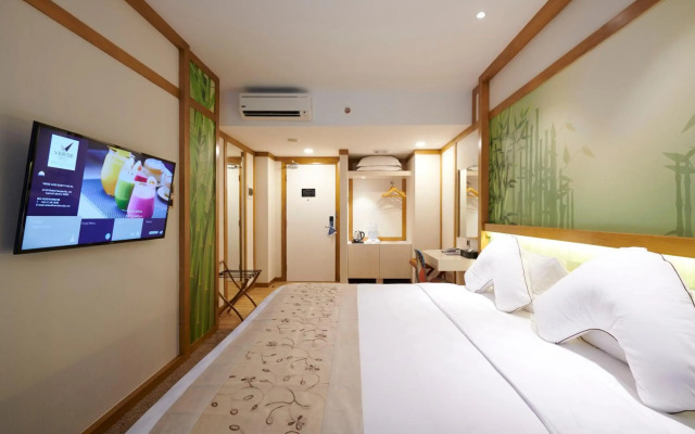 Verse Luxe Hotel Wahid Hasyim