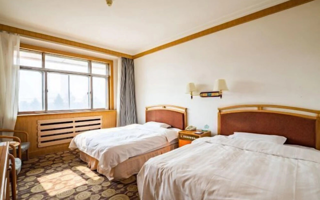 Tongliao Hotel