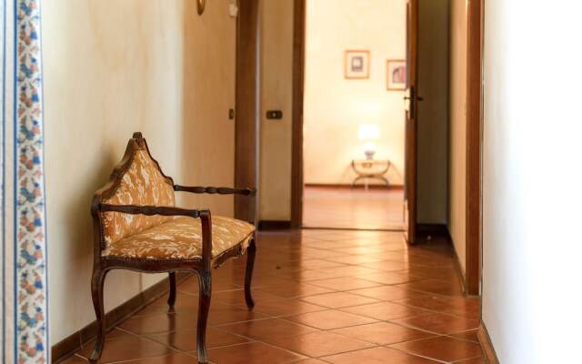 Majestic Farmhouse in San Vivaldo with Swimming Pool