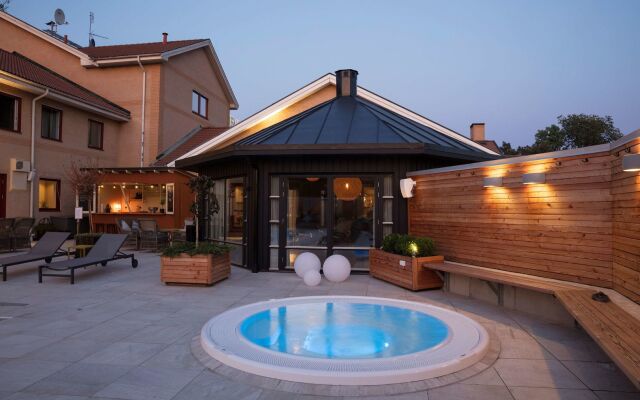Welcome Hotel