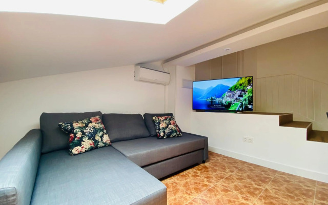 Apartamento Turistico Atico La Taberna