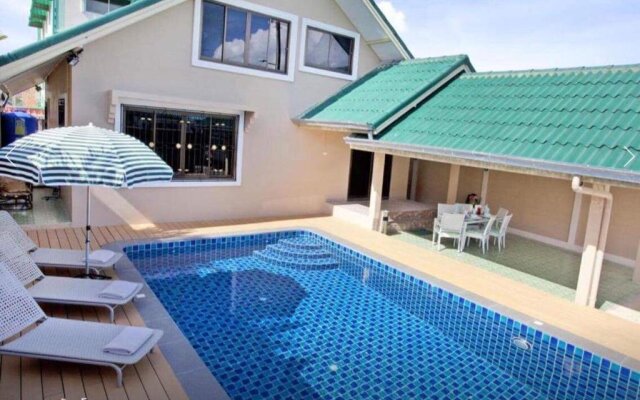 Pool Villa Tanzanite near Walking Street