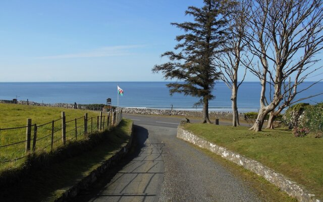 Hendre Clochydd Hall