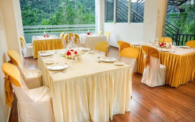 Misty Range Resorts