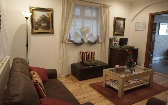 The Ridings Guest House