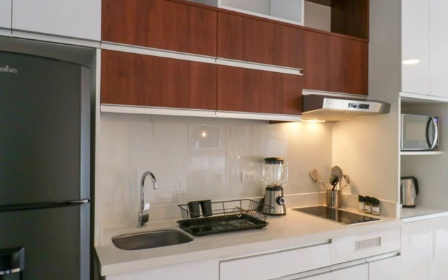 w Amazing 2BR in the Heart of Miraflores