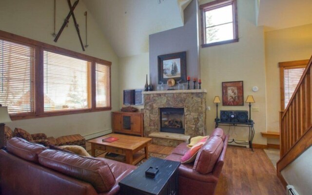 Mountain Thunder Lodge 3 Bedroom Vacation Rental in Breckenridge With Access to a Hot Tub Just Two Blocks From Main Street