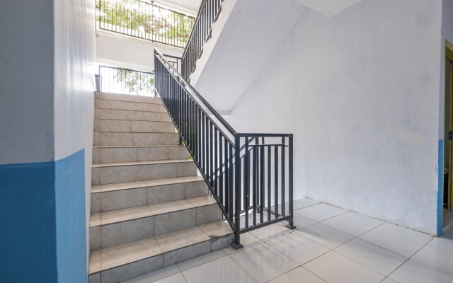 RF Homestay by OYO Rooms