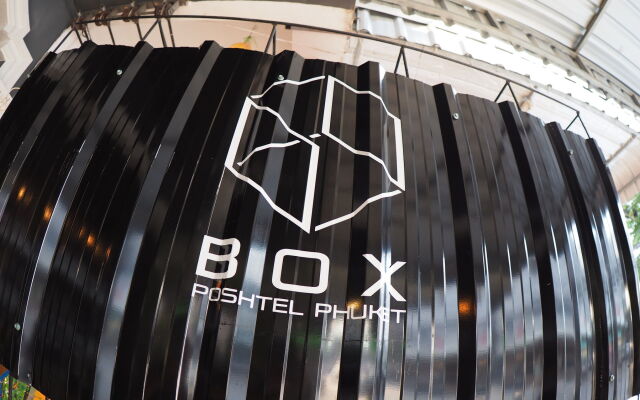 Box Poshtel