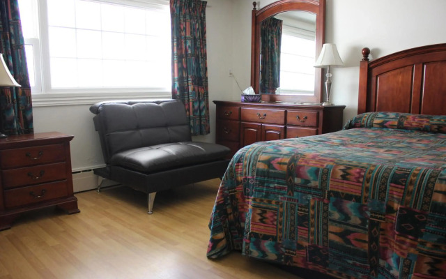 Stonehouse Motel and Restaurant