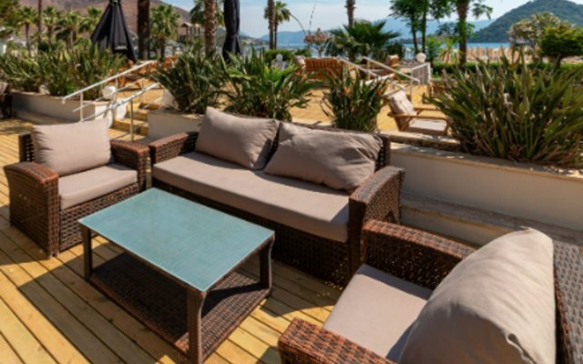 Faros Premium Beach Hotel