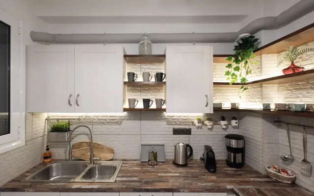 Bue Ark Loving Athens