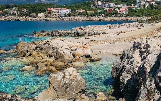 Open Sea Apartments