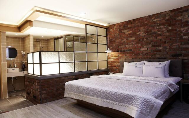 Q5 Hotel