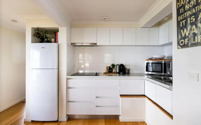 Y Vue - Beachside Apartment with Ocean Views