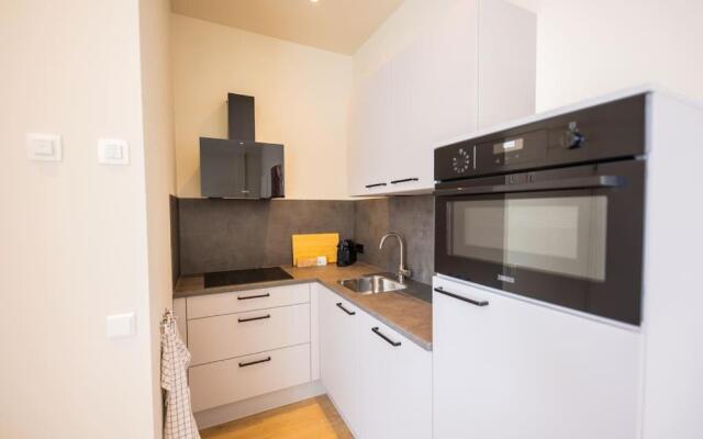 Delightful 2 Bedroom Serviced Apartment 54m2 -MST40D-