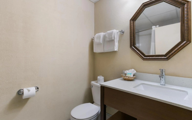 Eisenhower Hotel & Conference Center