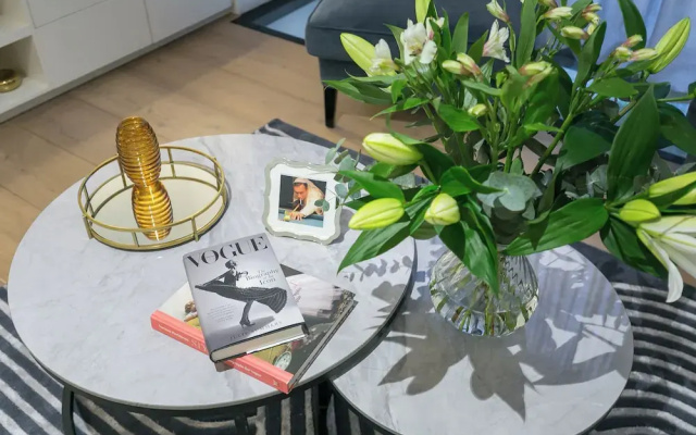 Urban Chic - Chiltern and Baker