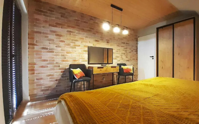 Holiday resort with sauna and jacuzzi, Mielenko