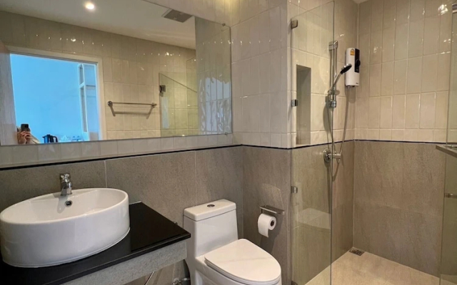 The Way Hotel Banpong
