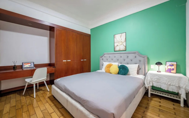 THE MANOR Premier Residence