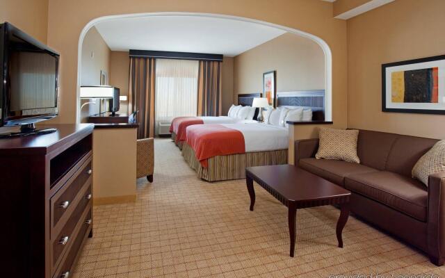 Holiday Inn & Suites Denver Airport